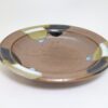 出西窯　縁付き皿　８寸　赤土黒白三方流/Syussai rim dish/24cm/black-white - 画像 (2)