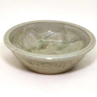 出西窯　ふち付きくし目深鉢6.5寸　灰/Syussai rim bowl 19cm/ash