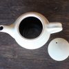 出西焼　ティーポット　アイボリー（Syussai-yaki Teapot/ivory)Shimane pref. - 画像 (4)